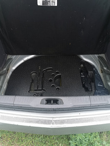 Nissan Premera (8 foto / 14)