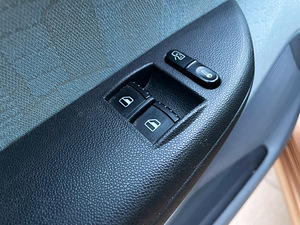 SKODA FABIA / ÜV 04.2025 (13 foto / 15)