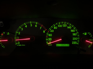 TOYOTA COROLLA / 1 OMANIK / AVARIIVABA / ÜV 07.25 (12 foto / 15)