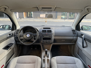 VOLKSWAGEN POLO / 1.4 BENSIIN / ÜV 07.2025 (10 foto / 14)