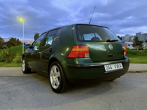 VOLKSWAGEN GOLF 4 / 1 OMANIK / ÜV 09.2025 (4 foto / 15)