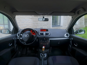 RENAULT CLIO / AVARIIVABA / ÜV 10.2025 (8 foto / 15)