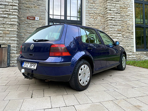VOLKSWAGEN GOLF 4 / 1 OMANIK / AVARIIVABA / ÜV 04.25 (3 foto / 15)