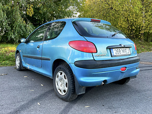 PEUGEOT 206 / TÜV 10.2025 (4 foto / 12)