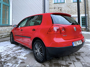 VOLKSWAGEN GOLF 5 / 1.9 DIISEL / AUTOMAAT / ÜV 10.2025 (4 foto / 15)