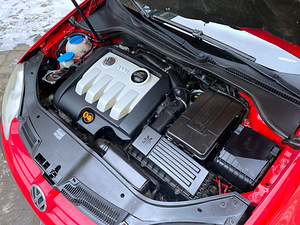 VOLKSWAGEN GOLF 5 / 1.9 DIISEL / AUTOMAAT / ÜV 10.2025 (6 foto / 15)
