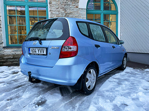 HONDA JAZZ / AUTOMAAT / ÜV 06.2025 (4 foto / 15)