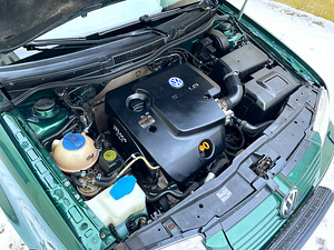 VOLKSWAGEN BORA / DIISEL / AVARIIVABA / ÜV 09.2025 (5 foto / 15)