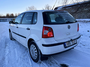 VOLKSWAGEN POLO / AVARIIVABA / ÜV 01.2026 (4 foto / 14)