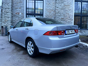 HONDA ACCORD / REG. TASU MAKSTUD / AUTOMAAT / ÜV 07.2025 (4 foto / 15)