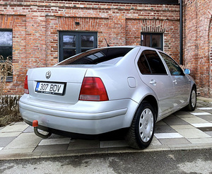 VOLKSWAGEN BORA / TÜV 03.2026 (3 foto / 15)