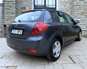 KIA CEED (CEE'D) / РЕГ СБОР УПЛАЧЕН / ТО 09.2025 (3 фото из 15)