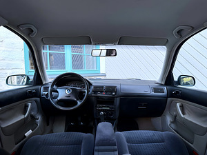 VOLKSWAGEN GOLF 4 / VELUUR / TÜV 04.2026 (9 foto / 15)
