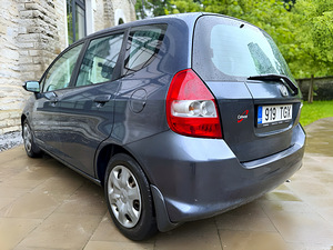 HONDA JAZZ / AUTOMAAT / ÜV 11.2025 (4 foto / 15)
