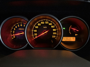 NISSAN TIIDA /ROOSTEVEBA /AVARIIVABA /AUTOMAAT /ÜV 03.2026 (14 foto / 15)