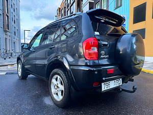 TOYOTA RAV 4 / РЕГ. СБОР ОПЛАЧЕН / АВТОМАТ / AC / ТО 08.2026 (4 фото из 15)