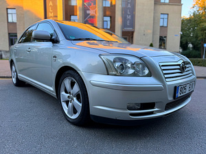 TOYOTA AVENSIS / DIISEL 2.0 / ÜV 07.2026 (1 foto / 15)