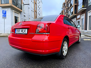 TOYOTA AVENSIS / 1.8 BENSIIN / ATM / FACELIFT / ÜV 10.2026 (3 foto / 15)