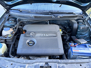 VOLKSWAGEN BORA COMFORT / ÜV 06.2026 (6 foto / 15)