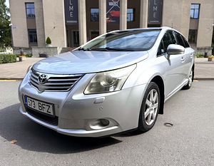 TOYOTA AVENSIS / AUTOMAAT / REG MAKSTUD / ÜV 05.2027 (2 foto / 15)