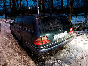 Mercedes E300 TD OM606 130kw (12 foto / 12)