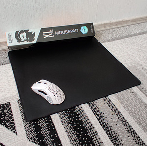 Glorious XL Mouse Pad (1 foto / 2)
