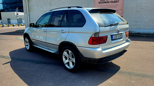 BMW X5 4,4b (1 foto / 5)