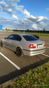 BMW 320D 110kw 2004 sedan (4 foto / 10)