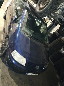VOLKSWAGEN SHARAN 1.8 Turbo 110kw automat 2002год (2 фото из 10)
