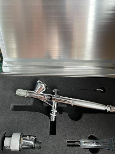 Аэрограф Iwata custom micron CM-B2 0.18mm (фото #1)