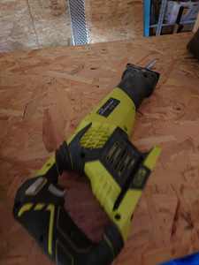 Ryobi tööriistad (1 foto / 10)