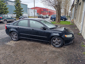 Volvo s40 (1 фото из 5)