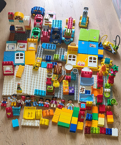 Lego duplo большой ящик город+дом+полиция (1 фото из 2)