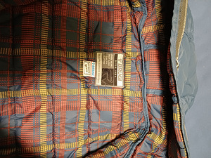 Продаю детские вещи (2 фото из 2)