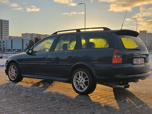 Opel Vectra Irmscher (4 foto / 10)