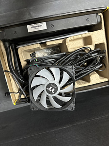 Water cooling thermaltake 240mm (1 foto / 5)