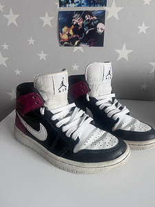 Nike Jordan 1 Mid (4 foto / 5)