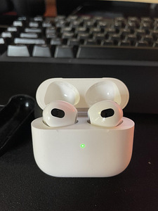 Apple Airpods 3 (2 foto / 3)