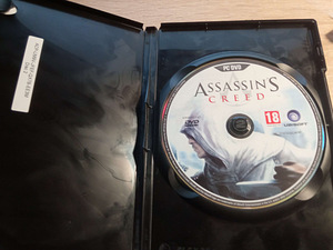 Müüa karp koos 2 osaga assasin creed 1-2 pc dvd-l (4 foto / 4)