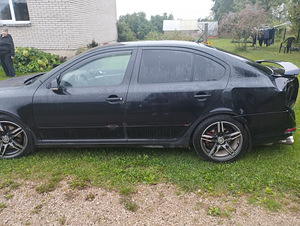 Продается Škoda Octavia (4 фото из 4)