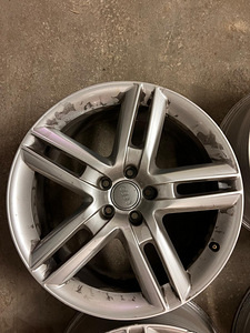 Audi 19'' оригинальные литые диски (3 фото из 6)