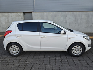 Hyundai I20 2012 (7 foto / 13)