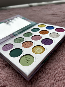 PARISA Cosmetics Duffusio lauvärvipalett (5 foto / 6)