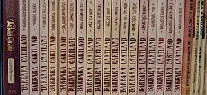 Продаются книги (2 фото из 8)