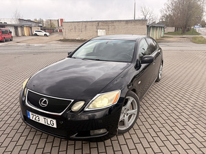 Lexus GS300 (1 фото из 12)