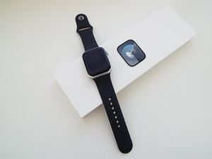 Apple watch series 9 GPS 45MM (1 foto / 2)