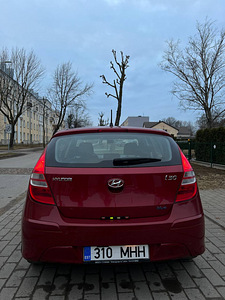 Hyundai i30 (2012) 1.4 80kW (4 foto / 15)