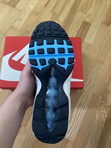 Nike air max 95, 43 size - 150€ new, box damaged (3 foto / 6)