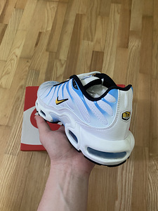 Nike air max plus tn, 40 - 150€ new, box damaged a little (3 foto / 5)