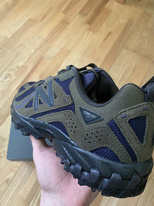 New balance 610, 41.5 - 95€ new, box damaged a little (2 foto / 4)